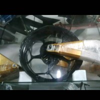 velg lebar 5inc for ninja 250 karbu dan fi merk vrossy(rear)