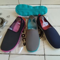 Sanda Crocs cewek/Crocs Duet skimmer/Crocs