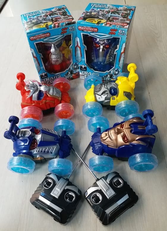 MAINAN MOBIL REMOTE CONTROL STUNT CAR TRANSFORMER