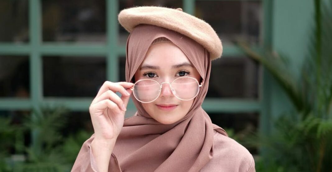 Inilah 10 Aksesoris Hijab untuk Mempercantik Penampilan-mu!