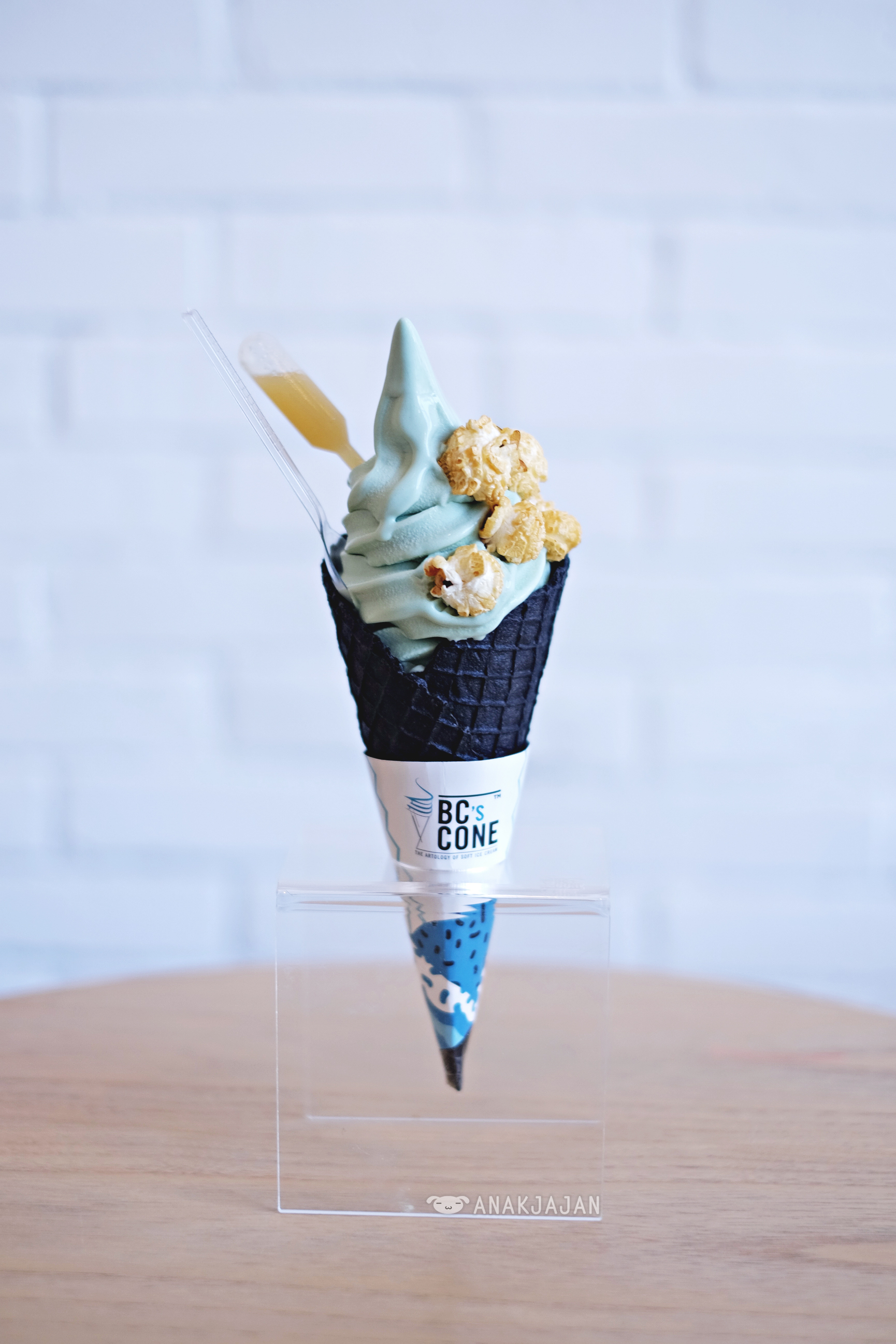 Ini Dia 7 Cafe dengan Ice Cream Terunik di PIK, yang Wajib Kamu Coba! - BC’s Cone Cafe