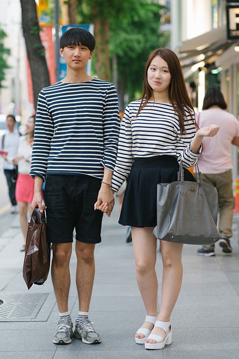 Mau Makin Terlihat Serasi Dengan Si Dia? Yuk Simak Tips Memilih Barang Couple Satu Ini
