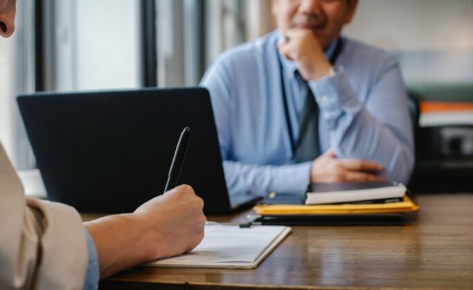 Simak 10 Pertanyaan Interview untuk Fresh Graduate! - Tokopedia Blog