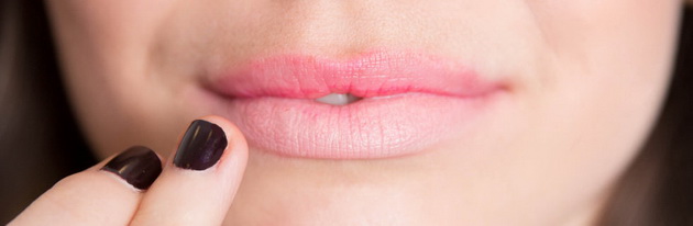 tips cantik pakai lipstick matte - concealer bibir