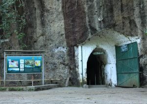 Goa Belanda & Goa Jepang yang Menyimpan Misteri