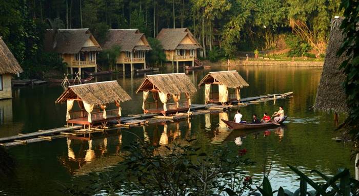 Wisata Sekitar Jakarta - Sampireun