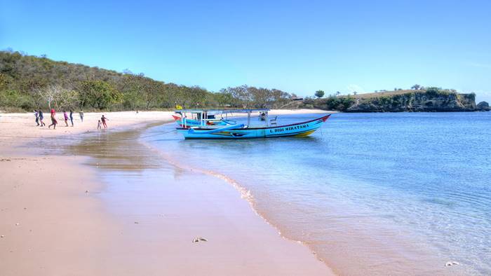 pantai terindah di Indonesia