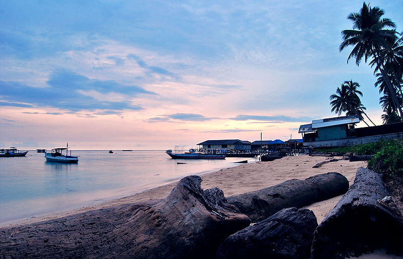 pantai terindah di Indonesia