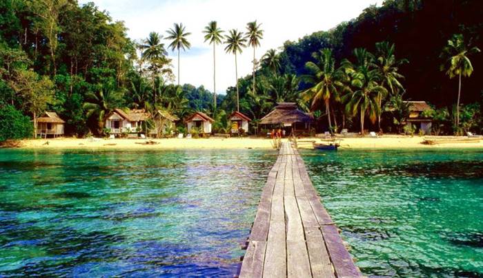 pantai terindah di Indonesia