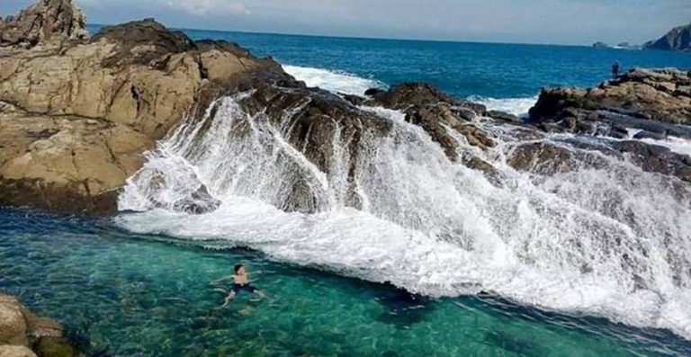 Pantai di Jogjakarta