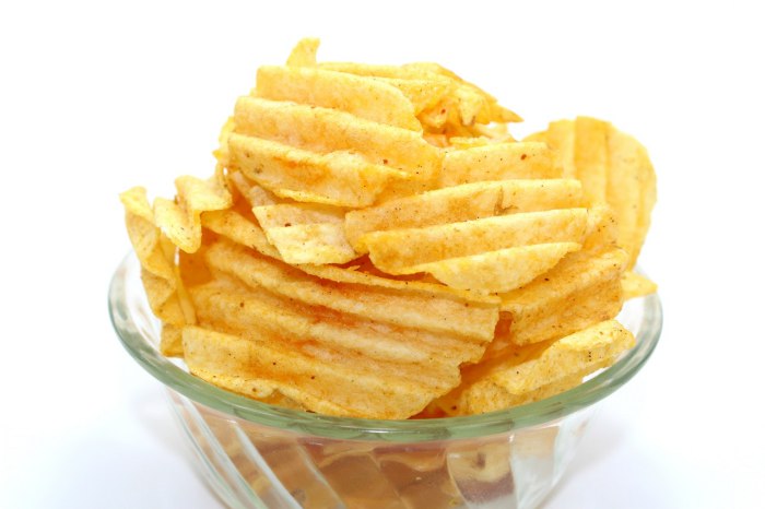  tentunya kita akan menghabiskan banyak waktu di jalan Aneka Snack Terbaik untuk Mudik Seru