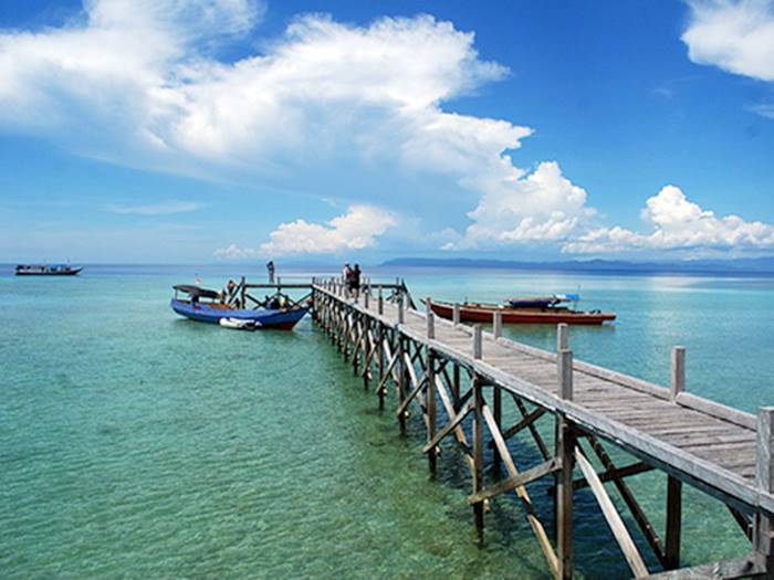 Pulau di Sulawesi Tengah