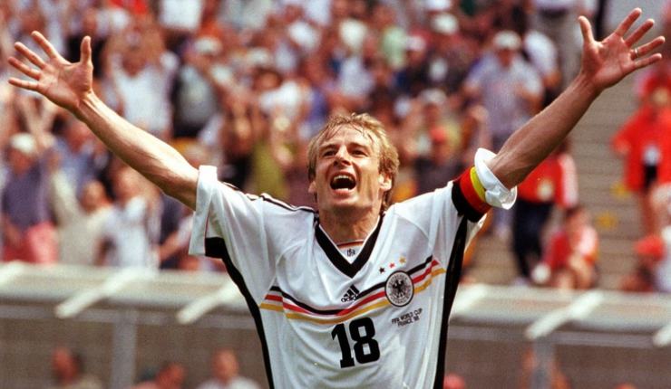 Ajang Piala Dunia telah banyak melahirkan para penyerang hebat yang andal dalam merobek ga Deretan Pencetak Gol Terbanyak di Piala Dunia Sepanjang Masa