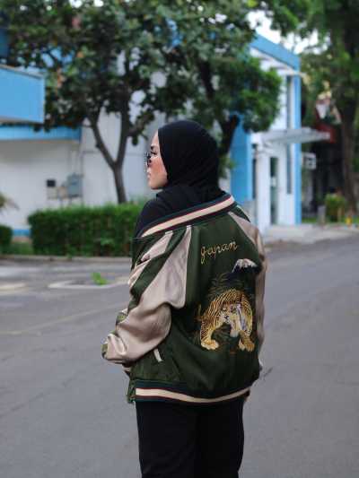 5 Tips Memilih Outer untuk Fashion Muslim Kekinian
