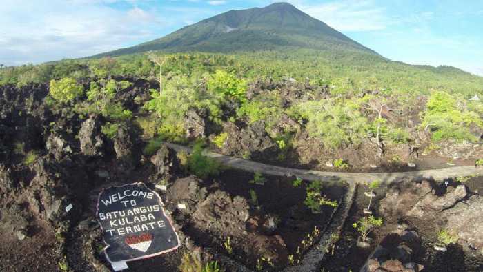 Objek wisata ternate - Batu Angus