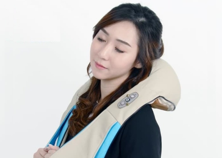 D Rubbing Massage Shawls merupakan alat pijat elektronik dan fleksibel untuk para pekerja Review Breo 3D Rubbing Massage Shawls: Solusi Pijat Praktis bagi yang Sibuk