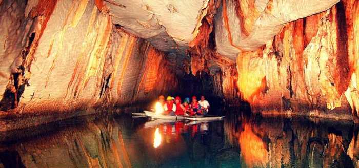 di Asia Tenggara terdapat negara kepulauan lainnya yang juga menyimpan pesona wisata yang 16 Destinasi Wisata di Filipina Terbaik!
