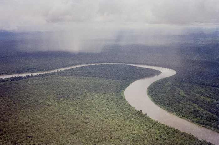 Sungai Terpanjang di Indonesia