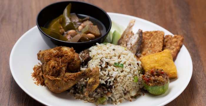 Nasi khas Indonesia