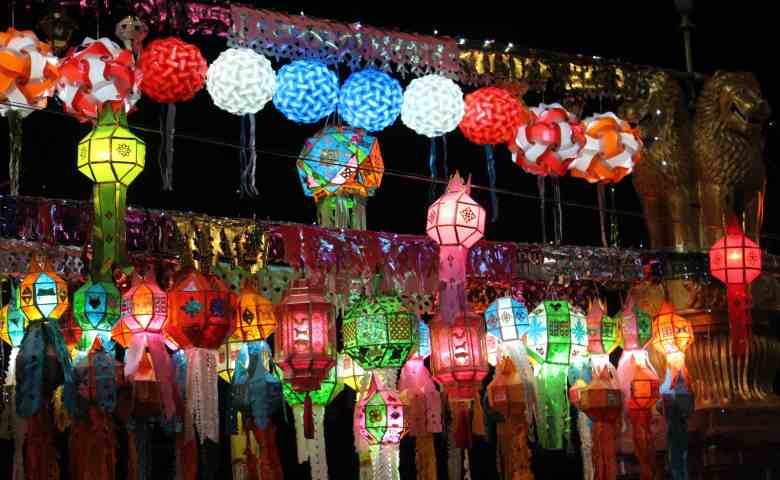 2. Imlek Ria di Yaowarat, Thailand