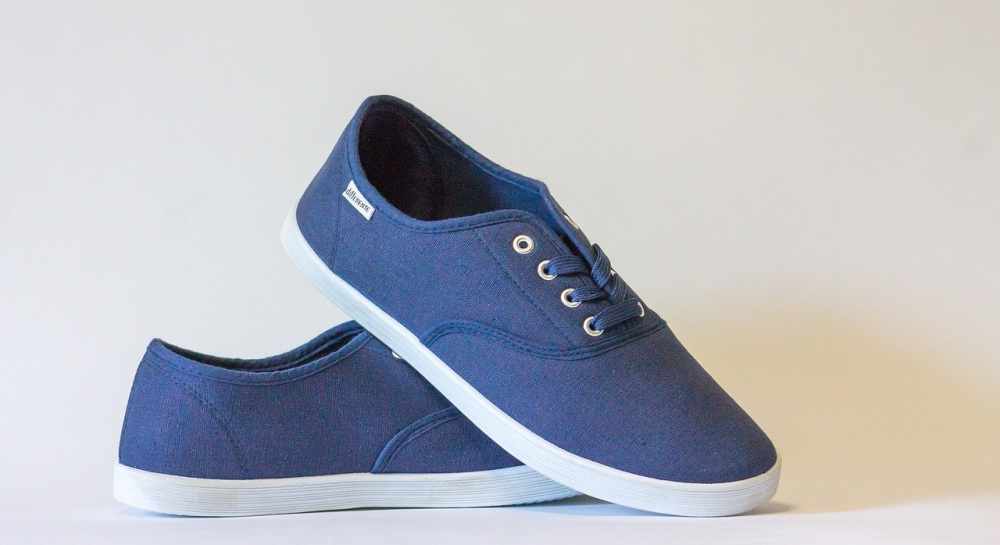 kado valentine untuk pacar laki laki sepatu
