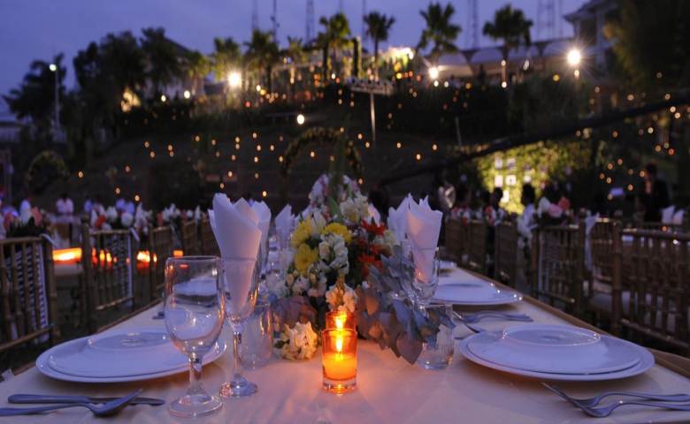 The Hills Dining Restaurant Tempat Wisata Romantis di Semarang