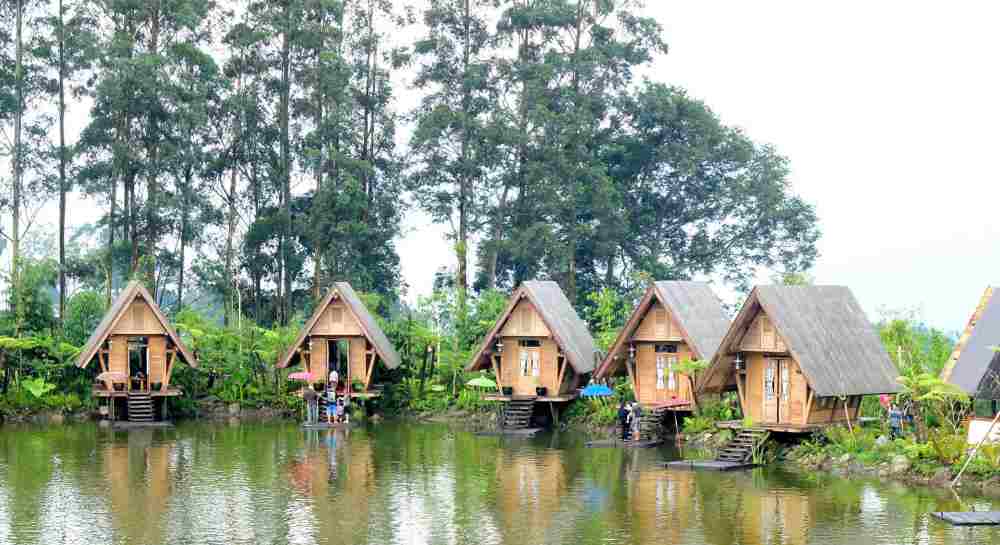 tempat makan romantis di bandung lutung kasarung
