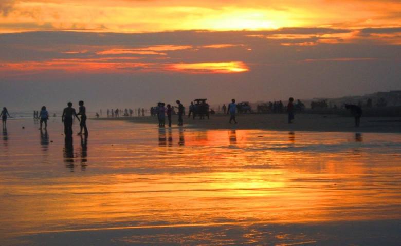 tempat wisata romantis di jogja Pantai Parangtritis