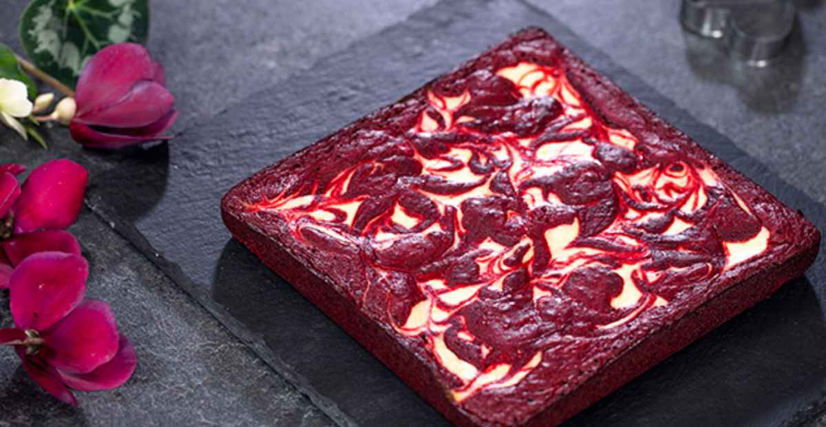 Cara Membuat Red Velvet Cheesecake Brownies - Tokopedia Blog Cara Membuat Red Velvet Cheesecake Brownies - Tokopedia Blog