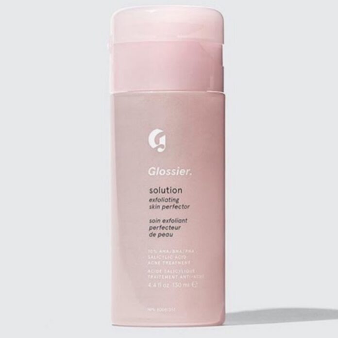 11 Exfoliating Toner Terbaik, Angkat Kulit Mati Mulai Rp 19 Ribuan!