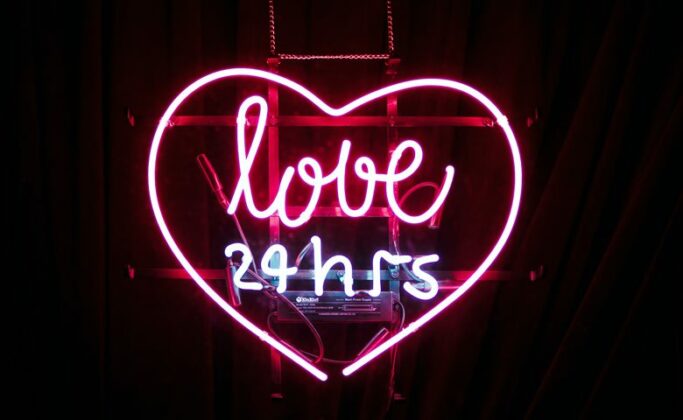 30 Katakata Bucin Bikin Senyumsenyum Sendiri!