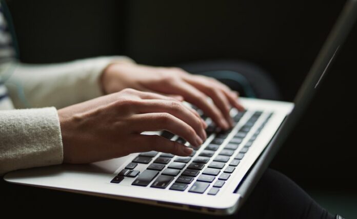 Tips dan Contoh Surat Pengunduran Diri Kerja - Tokopedia Blog