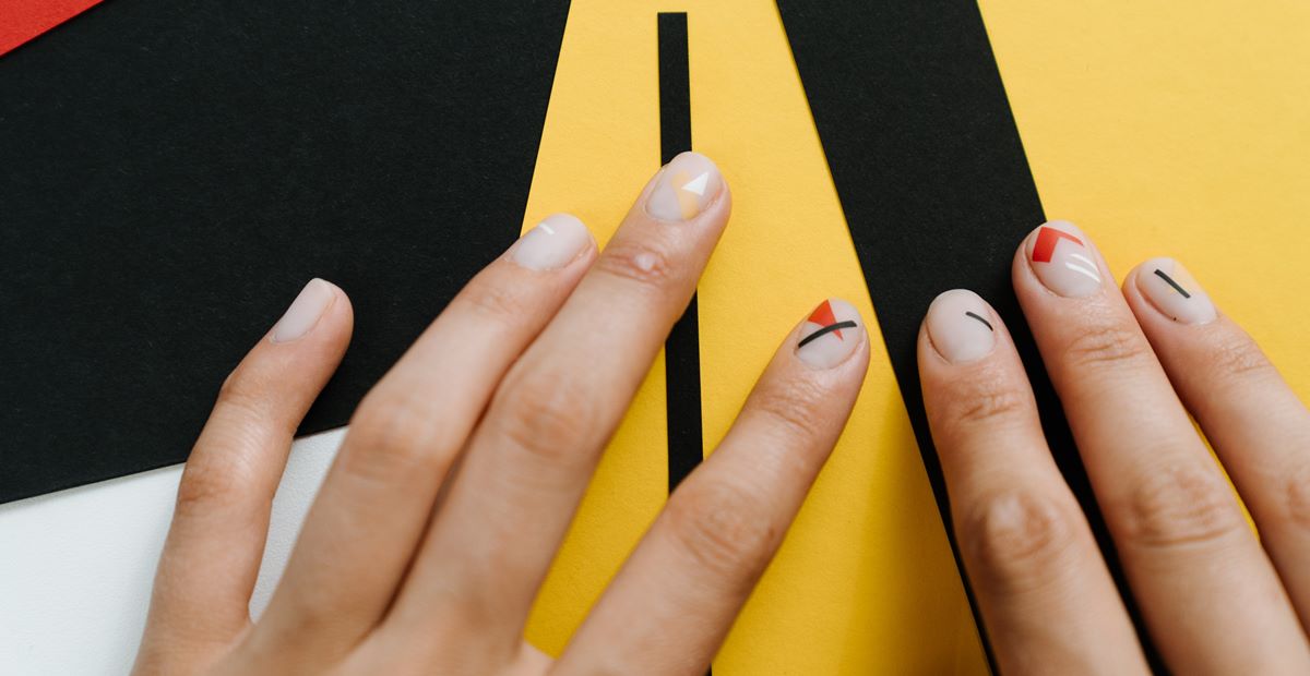 11 Ide Nail Art Simple Untuk Kuku Yang Cantik Tokopedia Blog 11 Ide Nail Art Simple Untuk Kuku Yang Cantik Tokopedia Blog