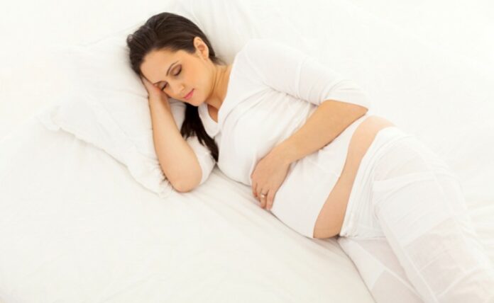 Penyebab Sakit Pinggang Saat Hamil dan Cara Mengatasinya