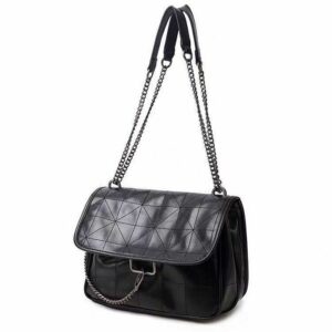 15 Merk Sling Bag Wanita: Model Paling Kekinian - Tokopedia Blog