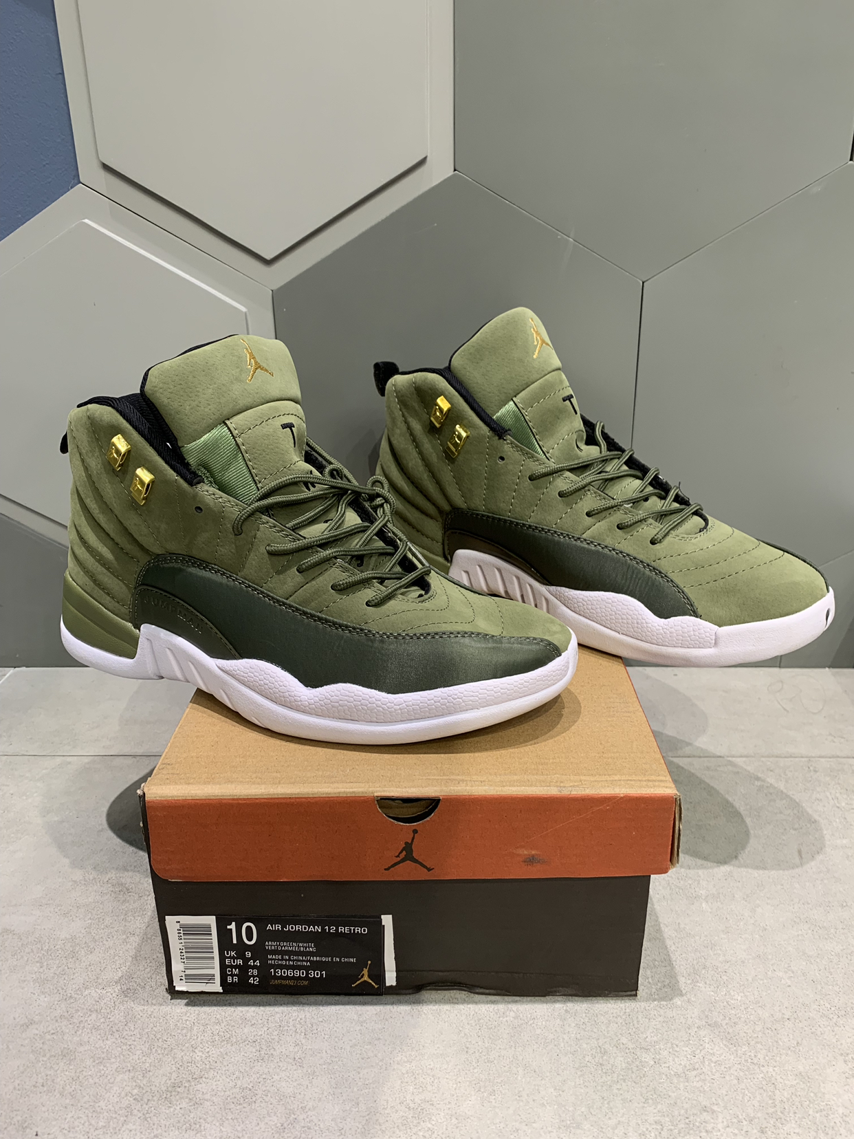 Olive Green Gold Chris Paul 130690-301 Nike Air Jordan 12 XII Retro size 14