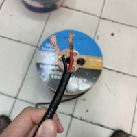 Kabel speaker kabel audio kabel hitam. Kabel speaker isi 2 kabel 2x2.5