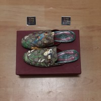 gucci sandals