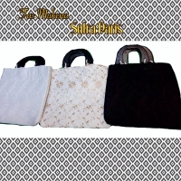 TAS MUKENA PUTIH/ TAS MUKENA SUTRA PARIS HITAM/ TAS MUKENA SUTERA MILO