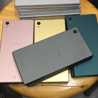 Sony Xperia Z5 AU ( JAPAN )