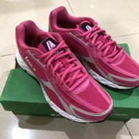 Sepatu league / sepatu kets cewe