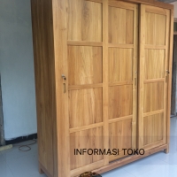 Lemari pakaian kayu jati minimalis