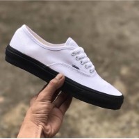 Sepatu vans port royale (black gum) - warna putih