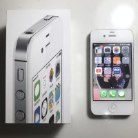 iPhone 4S 8GB White - No Minus