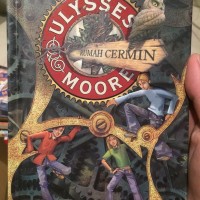 Rumah Cermin Novel Ulysses Moore