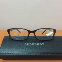 Kacamata ori burberry