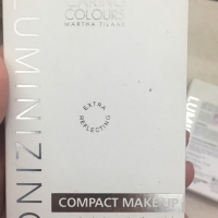 Caring Colour Compact Make Up