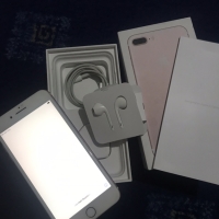 Apple iPhone 7 plus 128gb rose gold. IPhone 7+