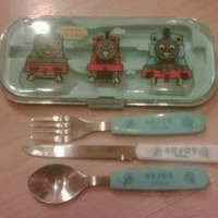 set sendok+garpu+pisau thomas