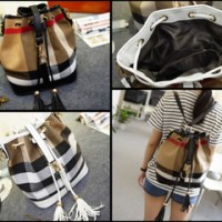 Tas Burberry Serut & Ransel Bahan Kulit Sintetis